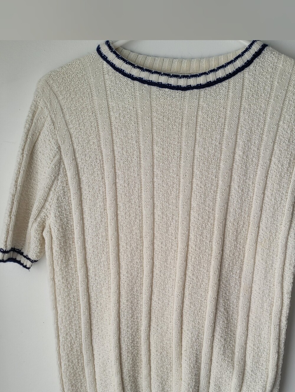 Vintage Women Cream Ribbed Short-Sleeve Crewneck Sweater Size OS